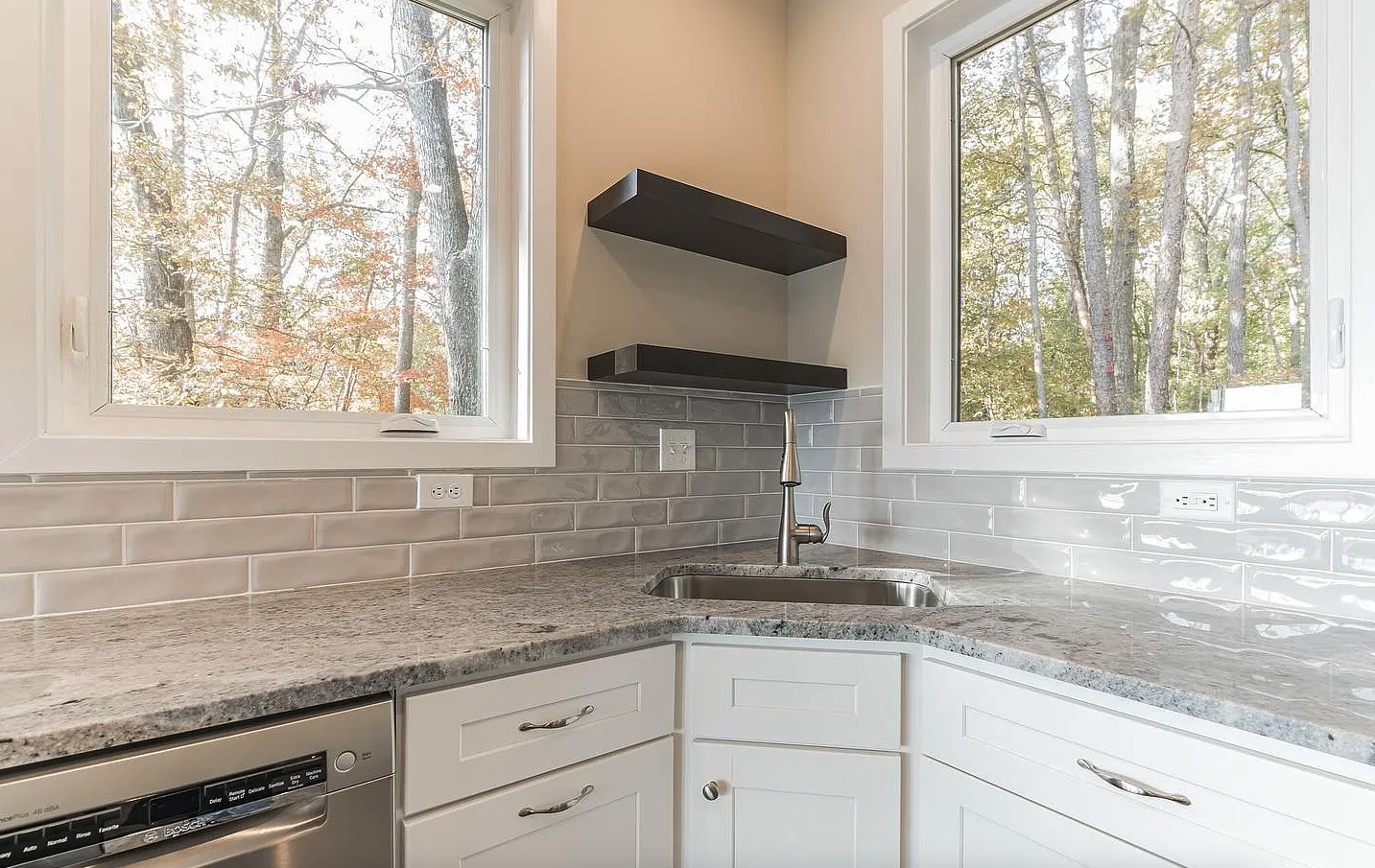 Large picturesque windows!